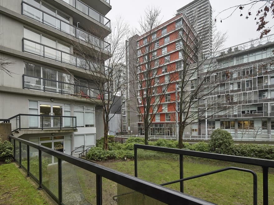 600 Drake Rental Vancouver, BC